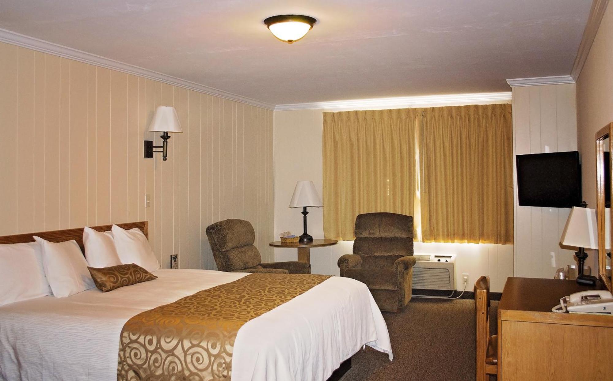 Western Inn - Tremonton, Utah Room photo