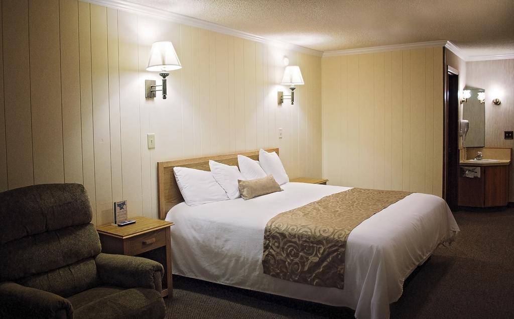 Western Inn - Tremonton, Utah Room photo